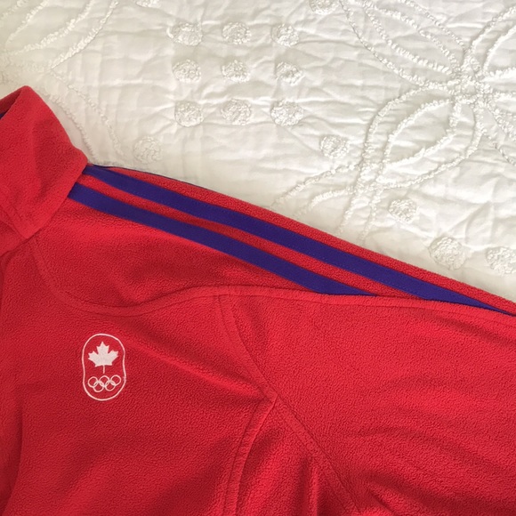 *️⃣ 2/$30 Adidas fleece sweater with ‘Canada’ logo - Picture 11 of 11
